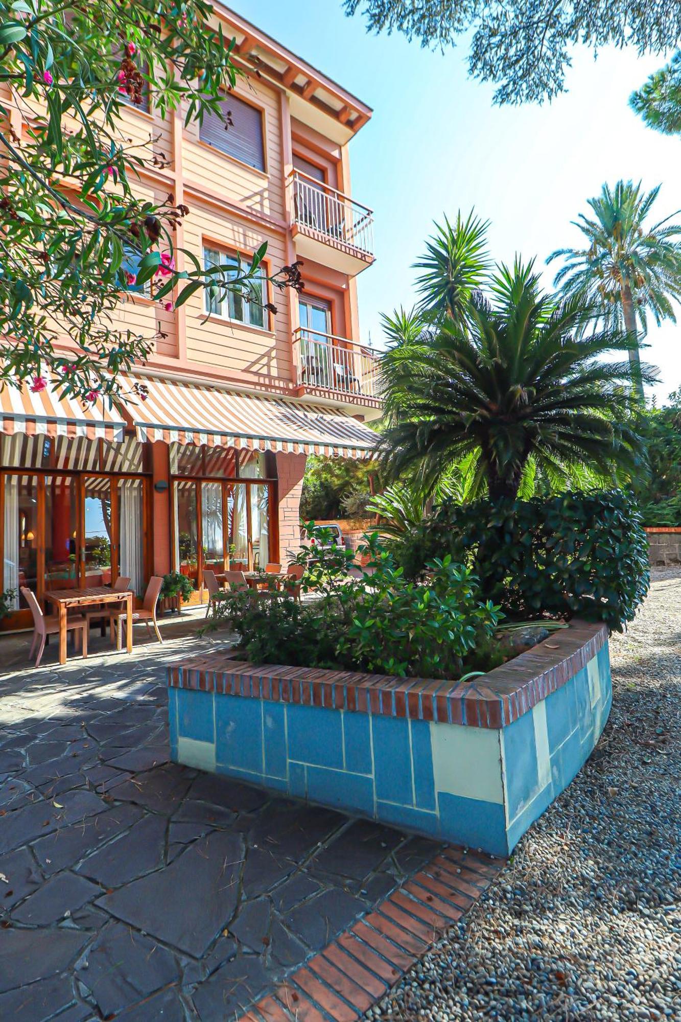 Hotel Esperia 3*